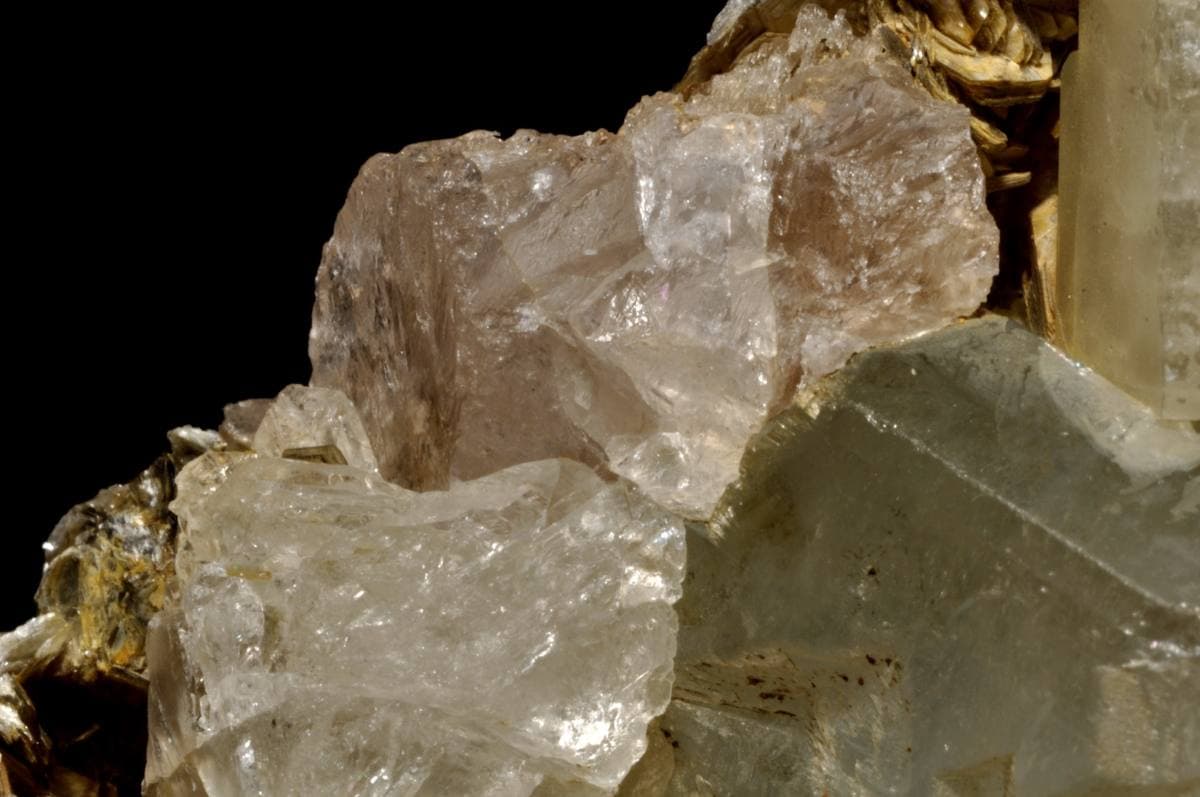Pink Beryl gemstone
