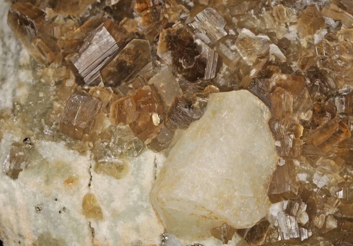 Wernerite gemstone