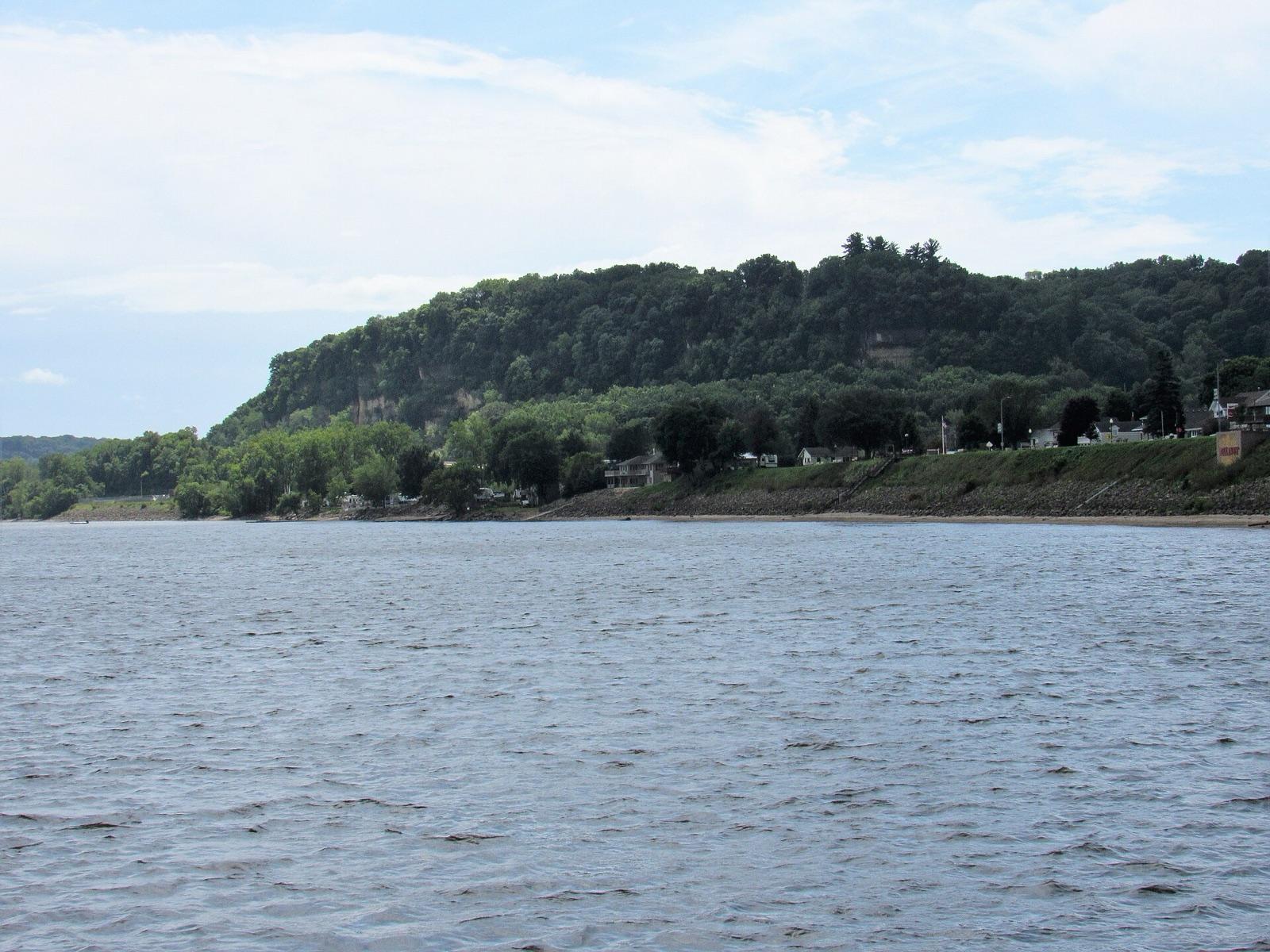 Bellevue, Iowa and its river bluff seen from the Mississippi River, Jackson County