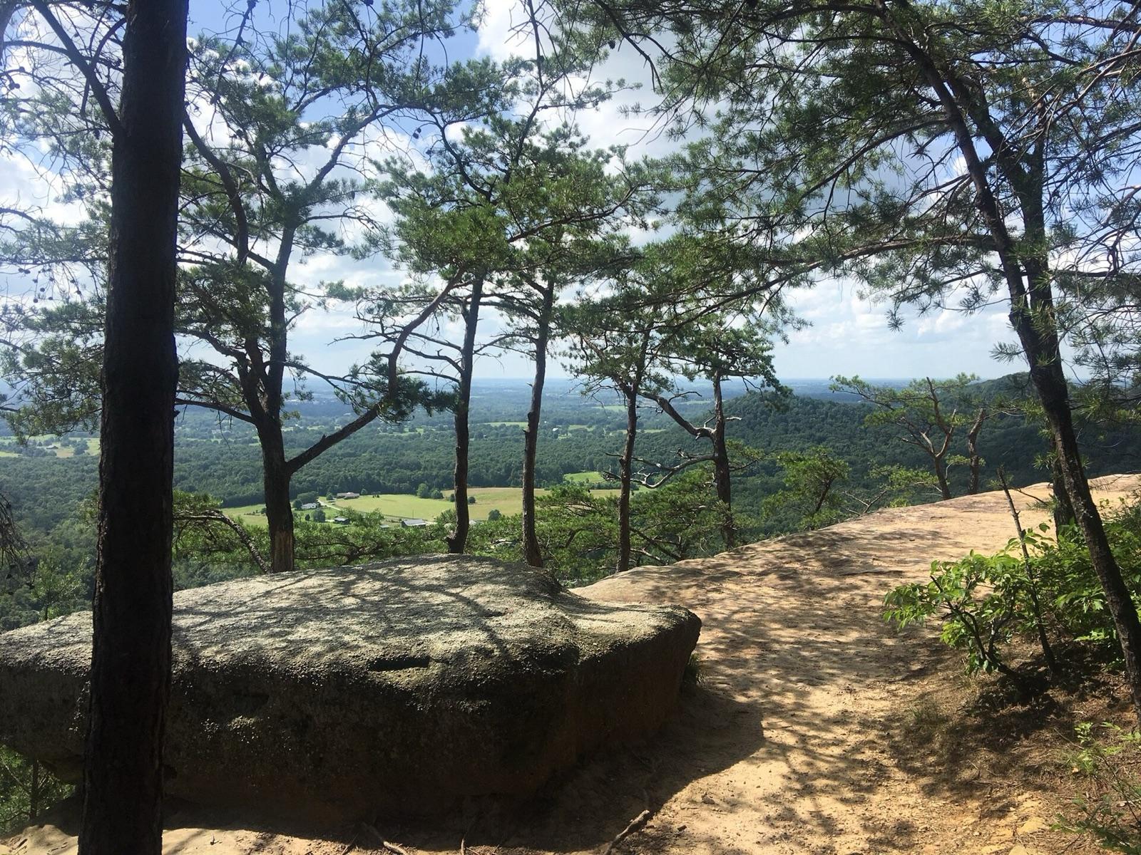 Indian Fort Lookout above Berea, Madison County, Kentucky, on the western edge of the Kentucky Agate District