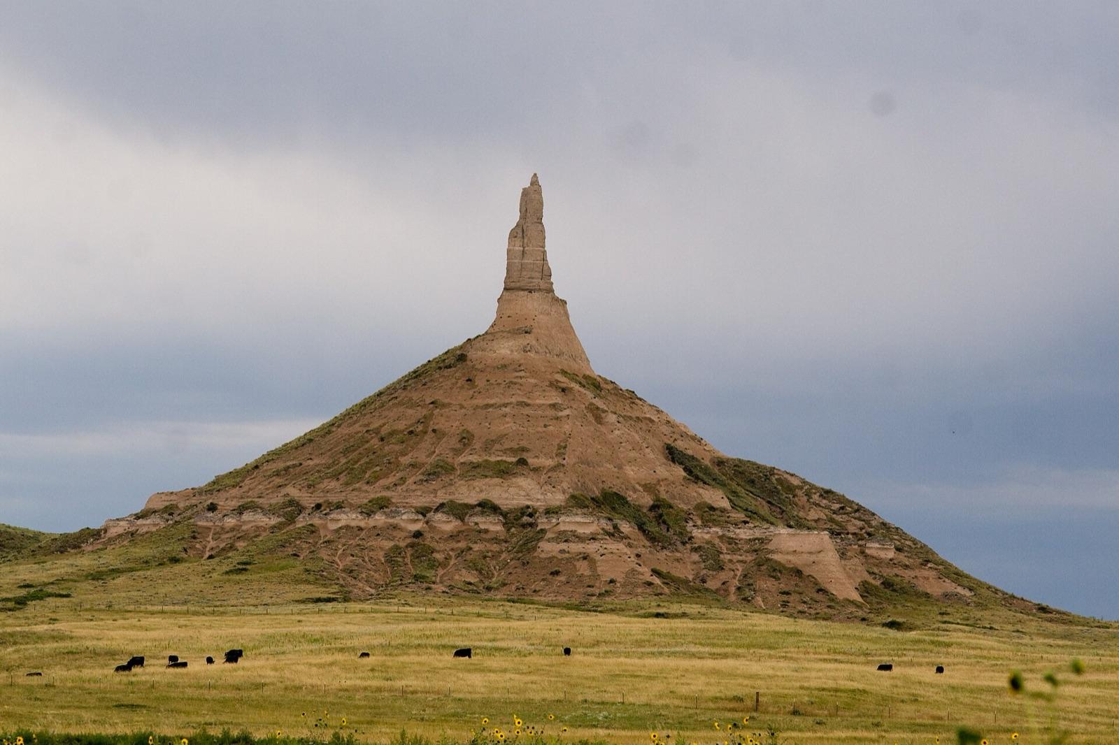 Chimney Rock rising above the North Platte valley near Bayard, Morrill County, Nebraska