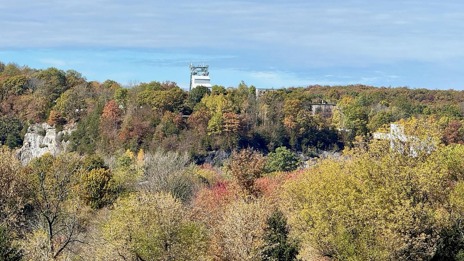Area view of the Sterling Hill Mining Museum, with open-pit mine and conveyor building, in Ogdensburg, Sussex County, New Jersey