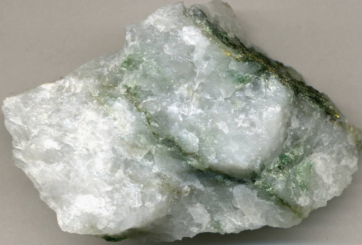 Fuchsite mineral