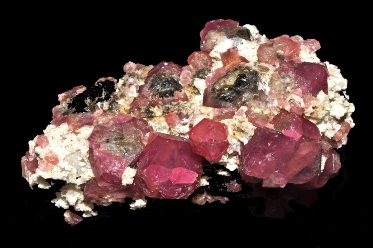 Grossular Garnet gemstone