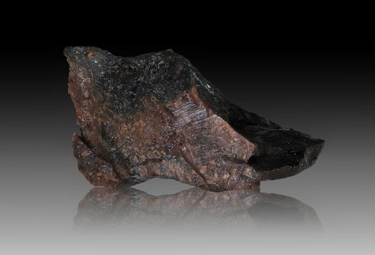 Arrojadite-(KFe) mineral