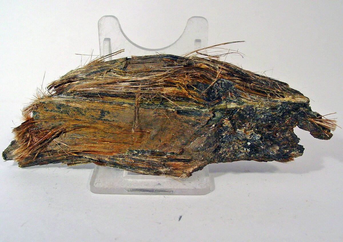 Balangeroite mineral