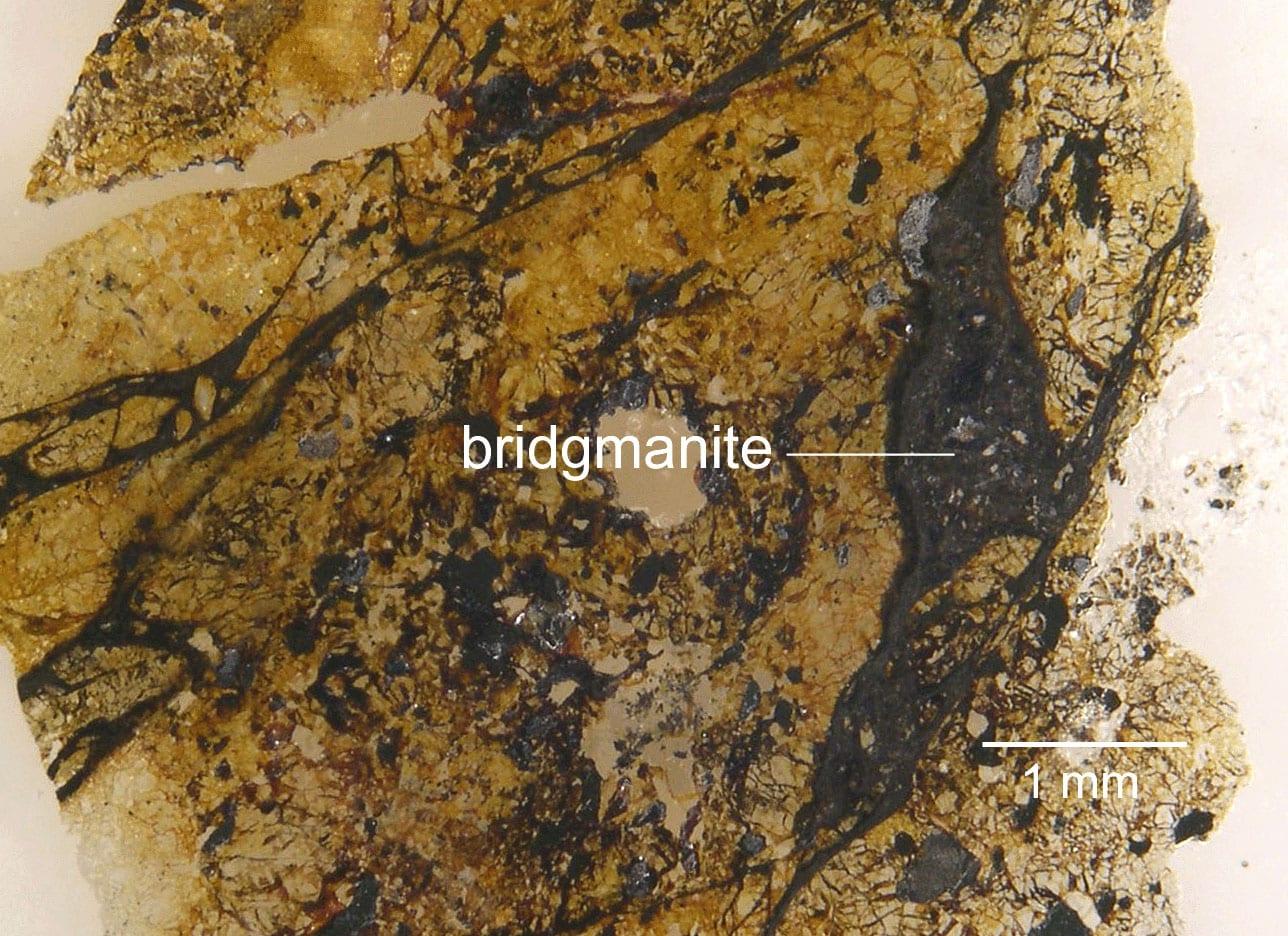 Bridgmanite mineral