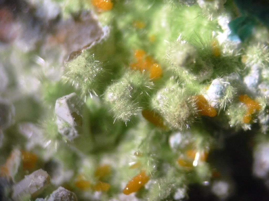 Creaseyite mineral