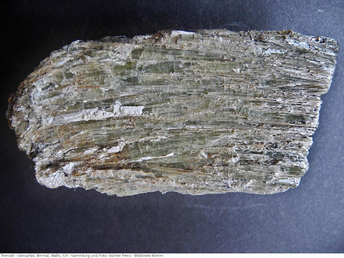 Fluoro-tremolite mineral