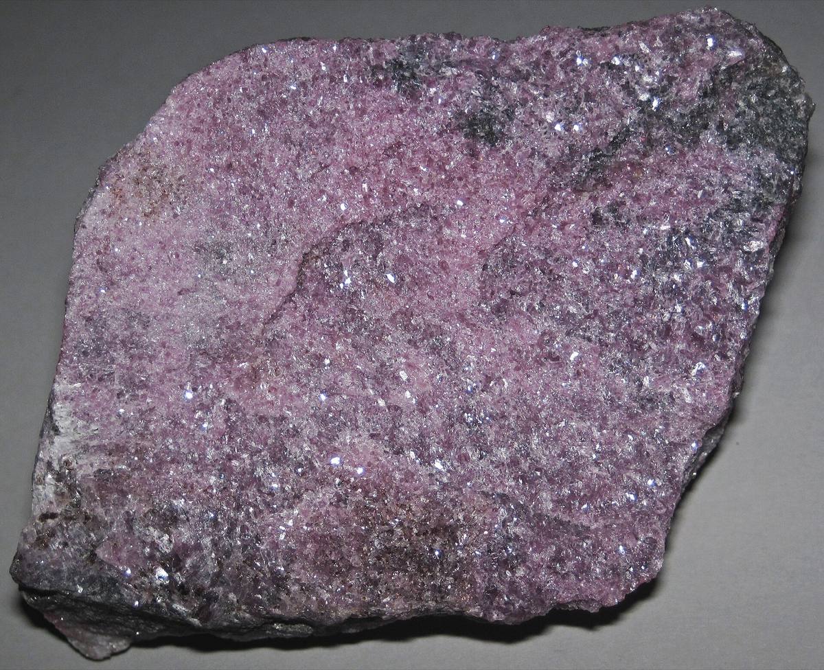 Hexagonite