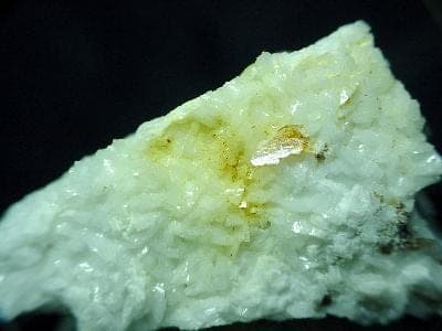 Iimoriite-(Y) mineral
