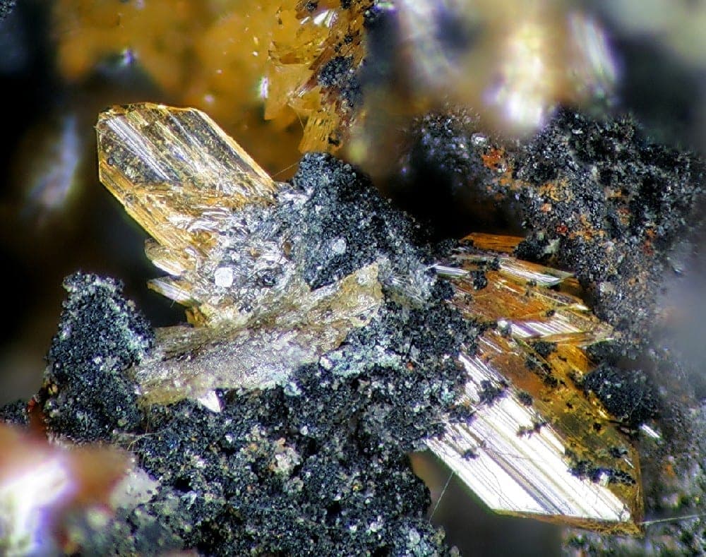 Jahnsite-(CaMnFe) mineral
