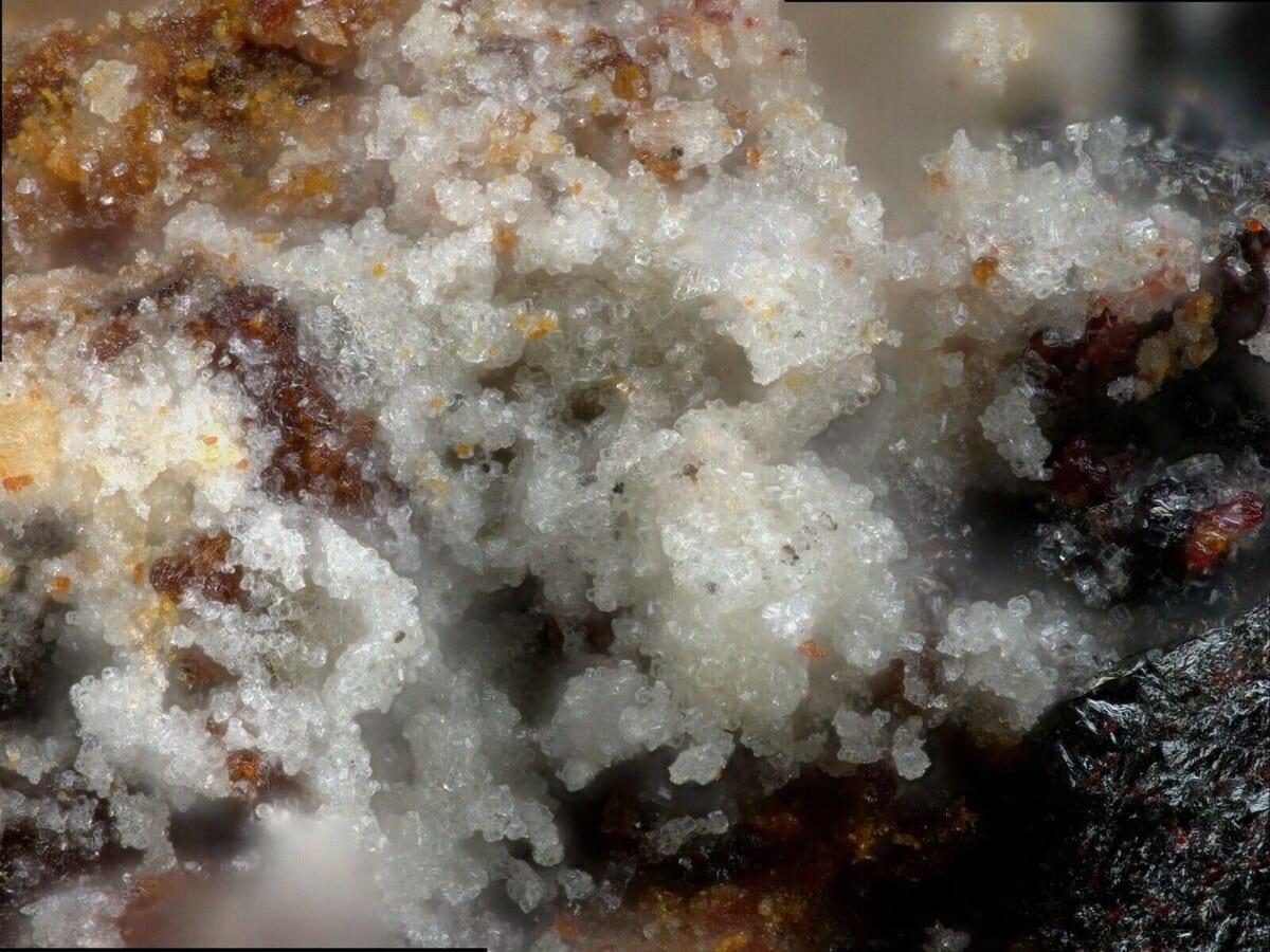 Kuksite mineral