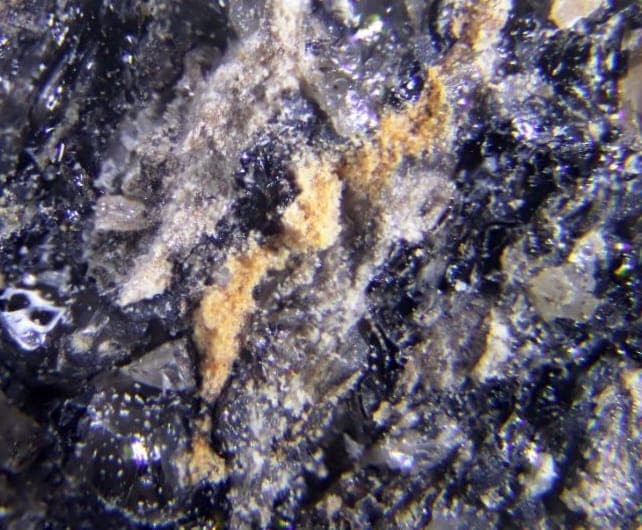 Lucasite-(Ce) mineral