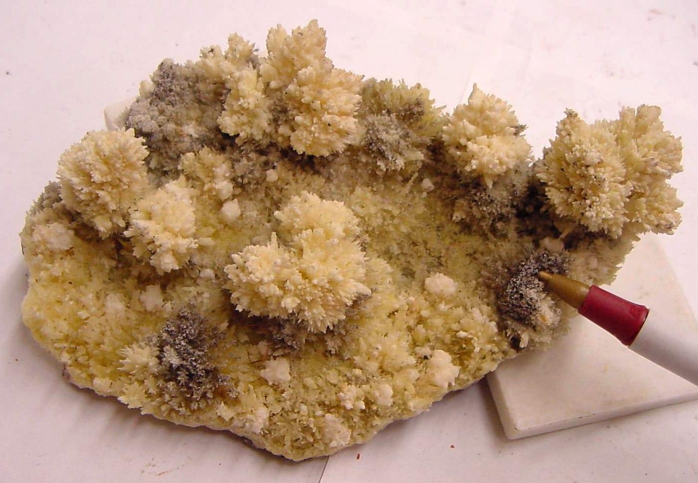 Nováčekite mineral
