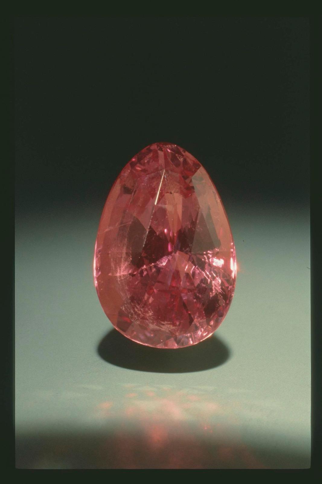 Pear-cut pink sapphire