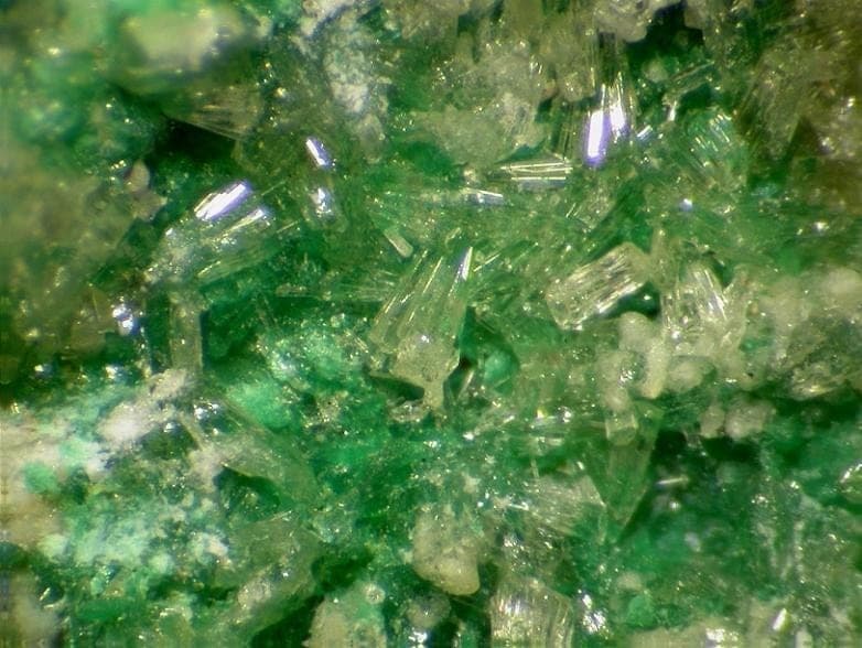 Sanrománite mineral