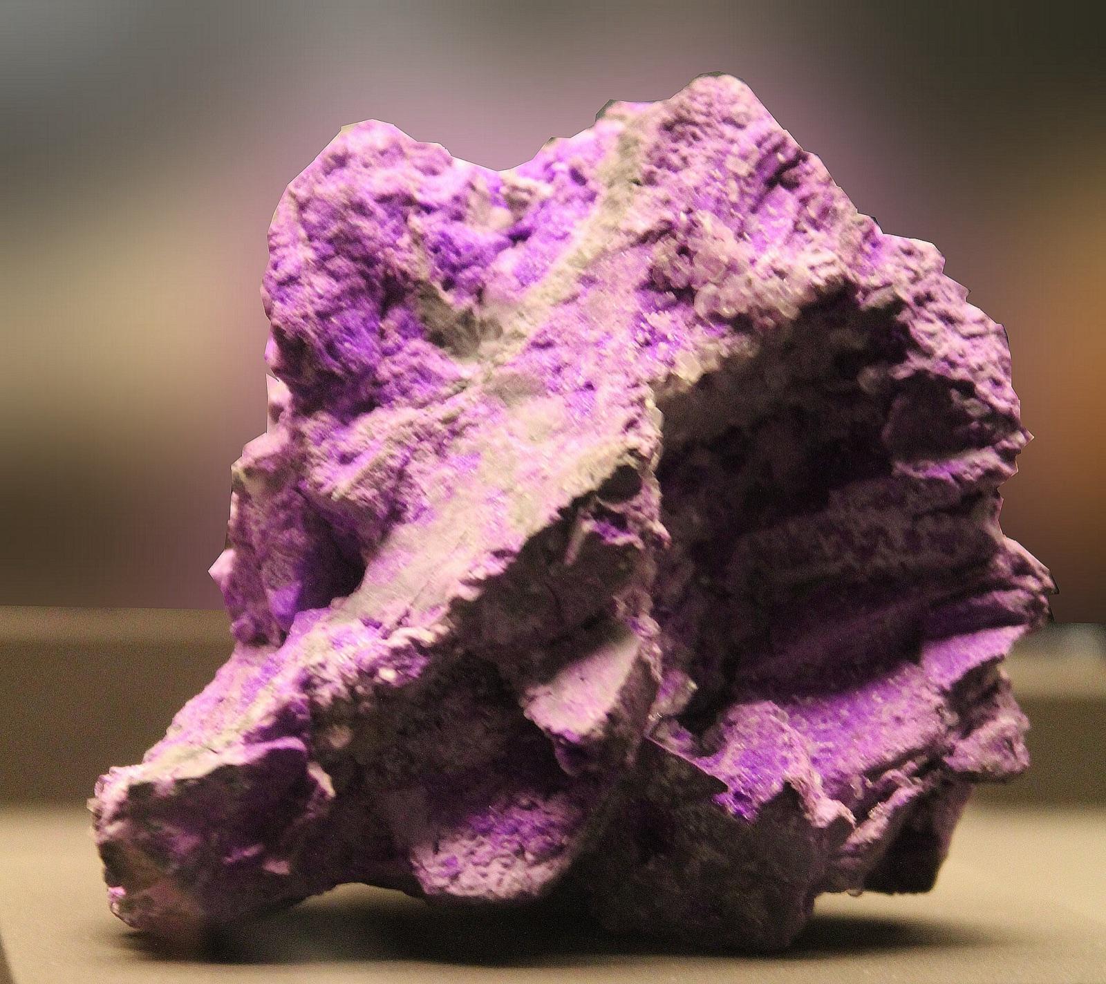 Purple sugilite from the Wessels Mine, South Africa, Terra Mineralia Freiberg
