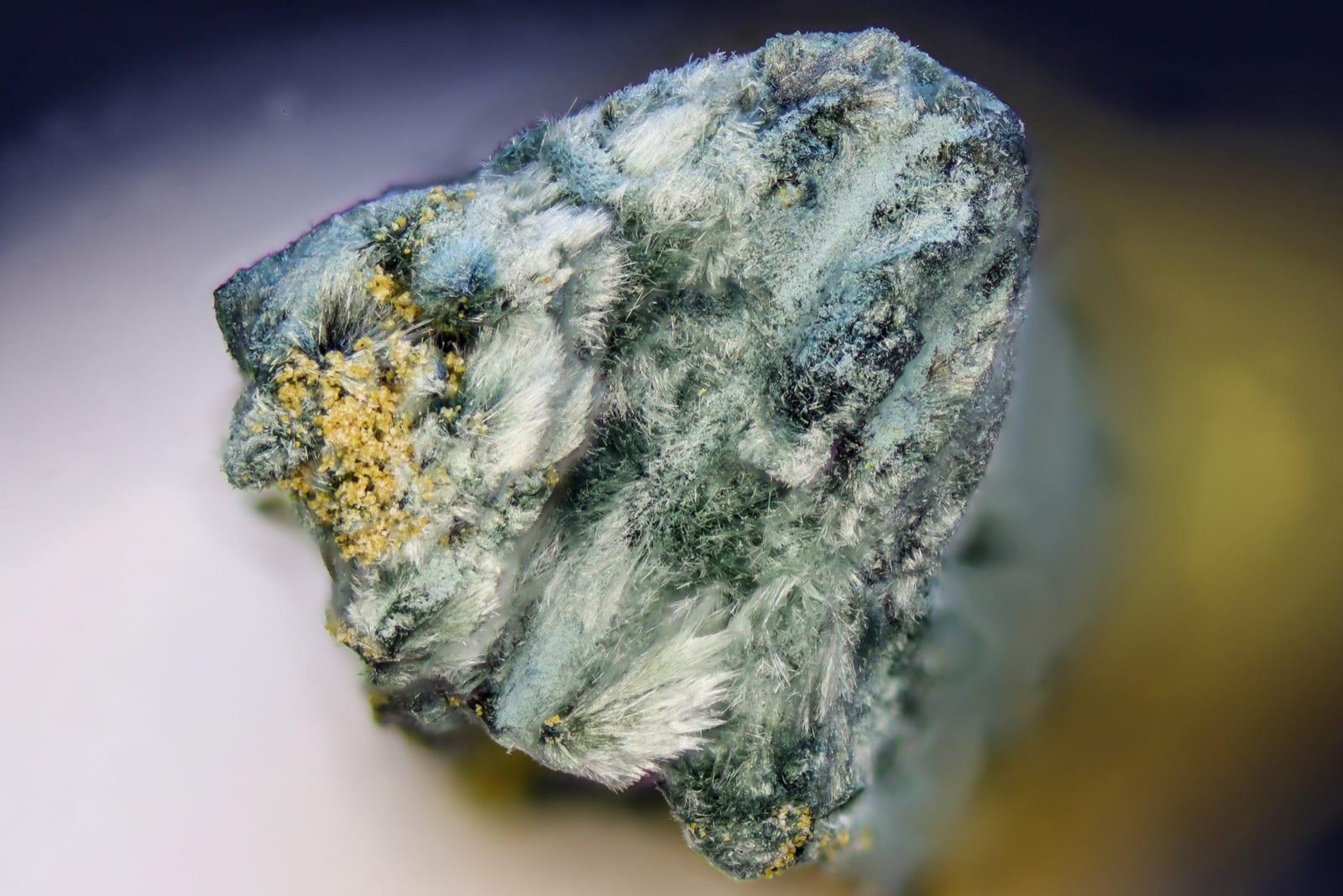 Tvrdýite mineral