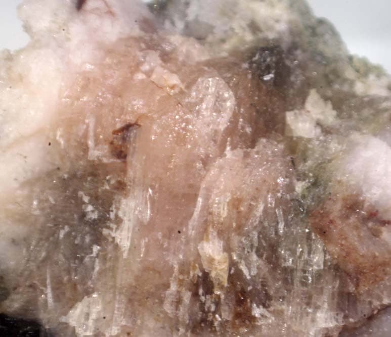 Vitusite-(Ce) mineral